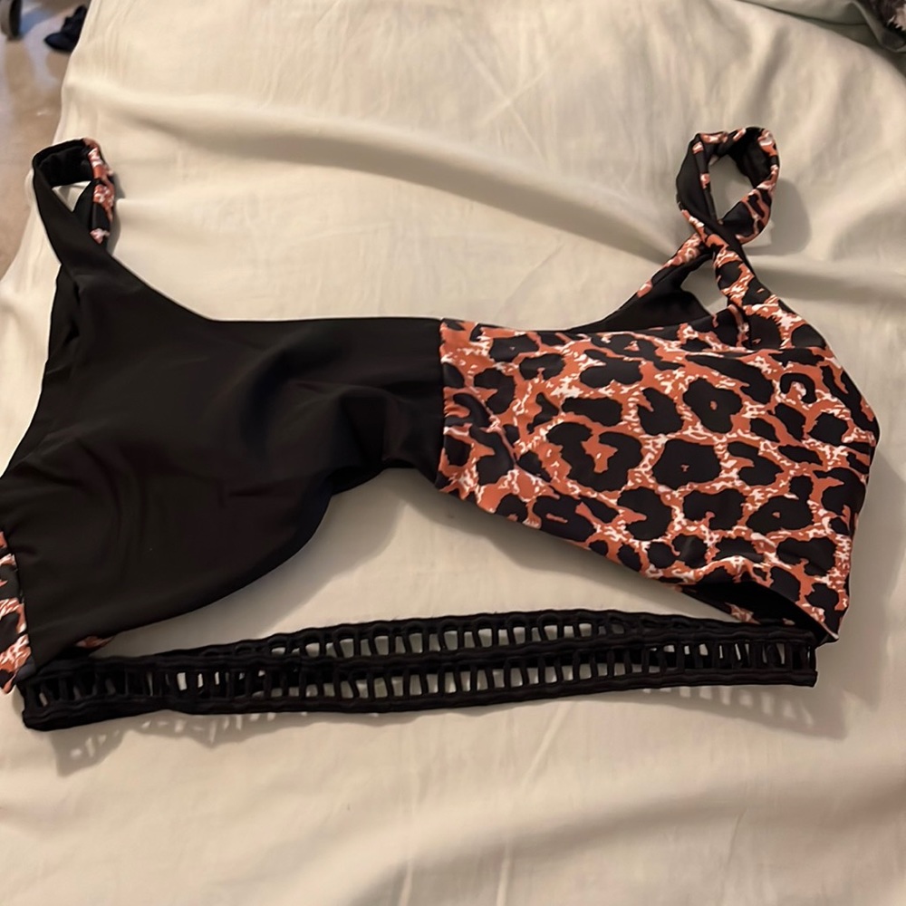 Two baiting suit set